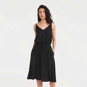 Grana Silk V Neck Camisole - Black - Size Large